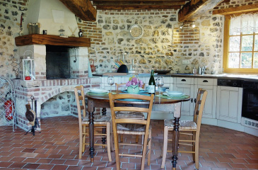 The living of the cottage le Colombier de la Lanterne in Normandy